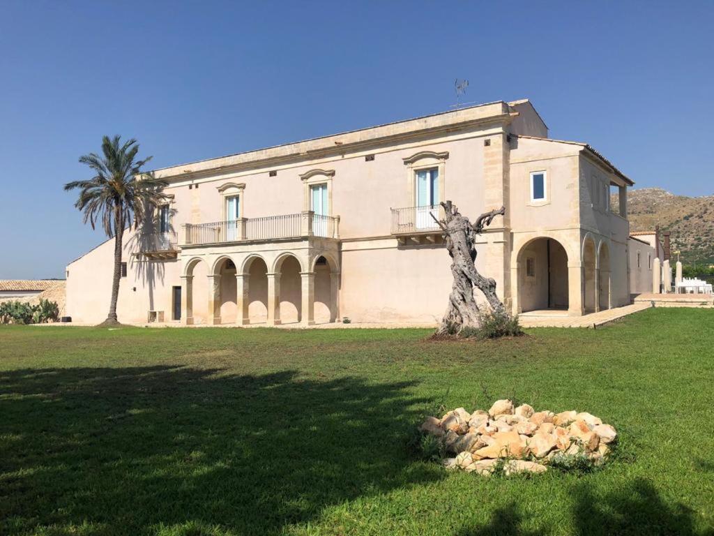 Ballium Luxury Relais Avola Buitenkant foto