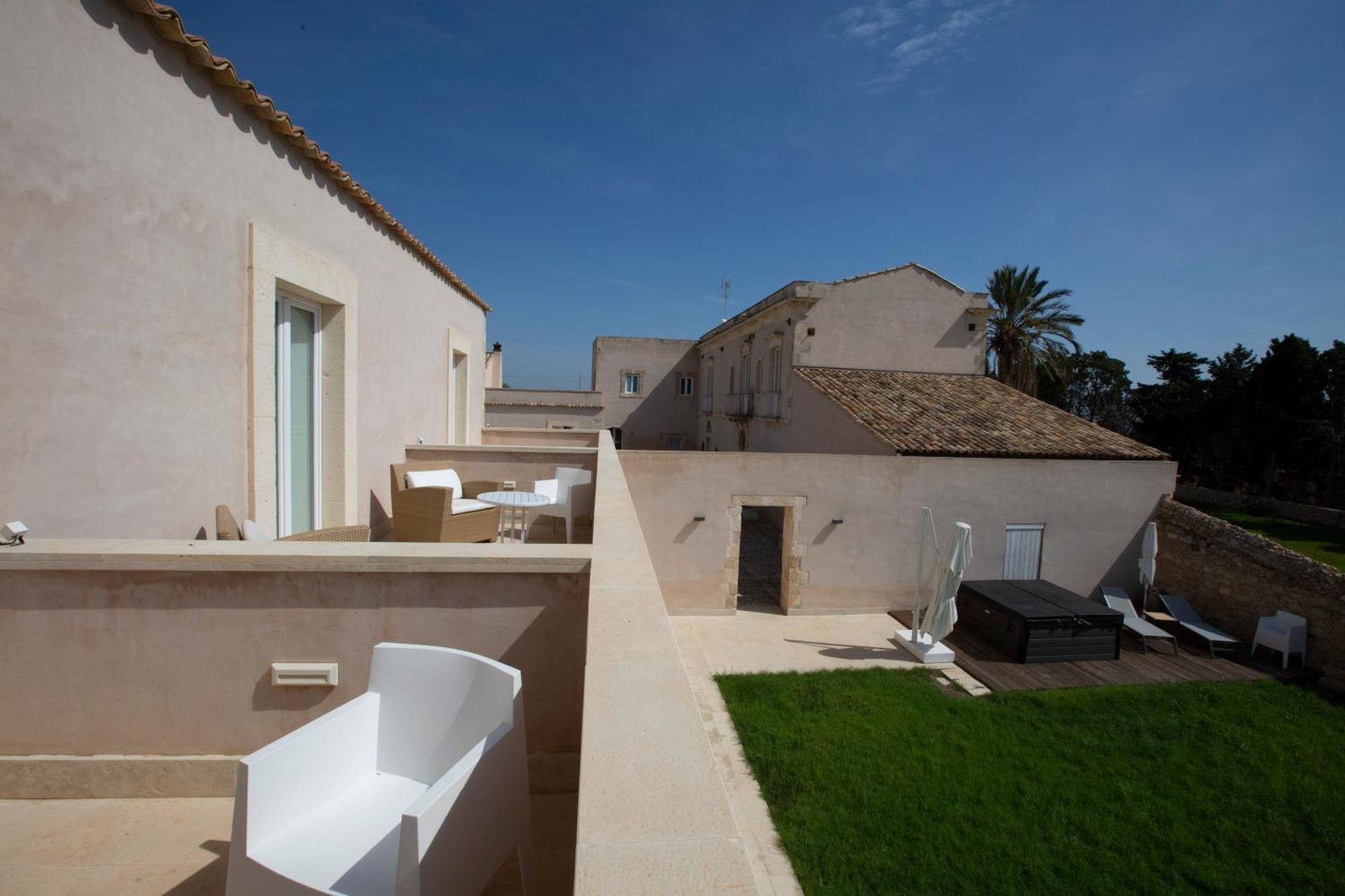 Ballium Luxury Relais Avola Buitenkant foto