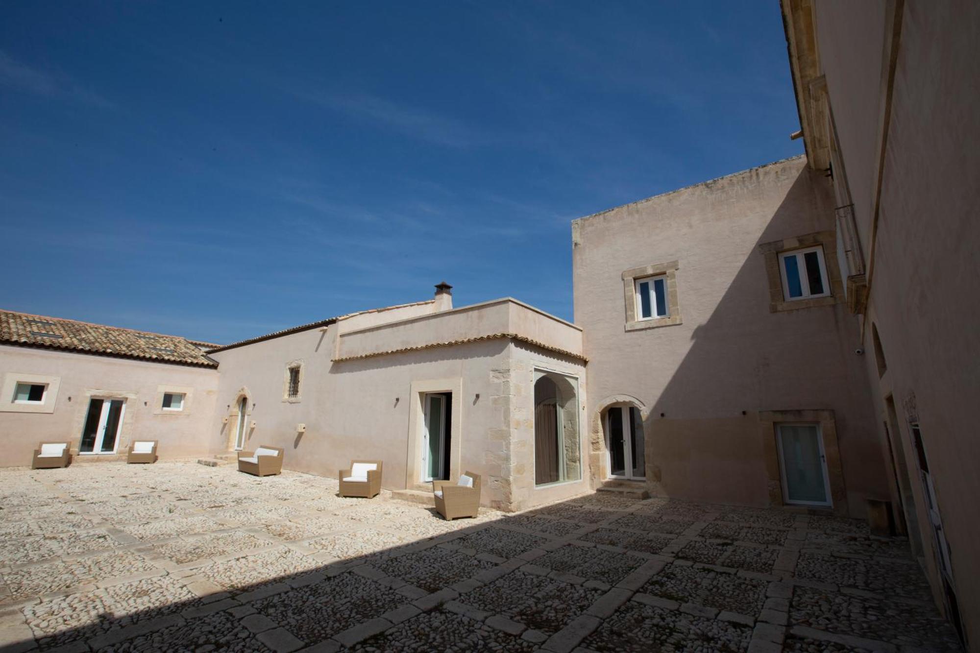 Ballium Luxury Relais Avola Buitenkant foto