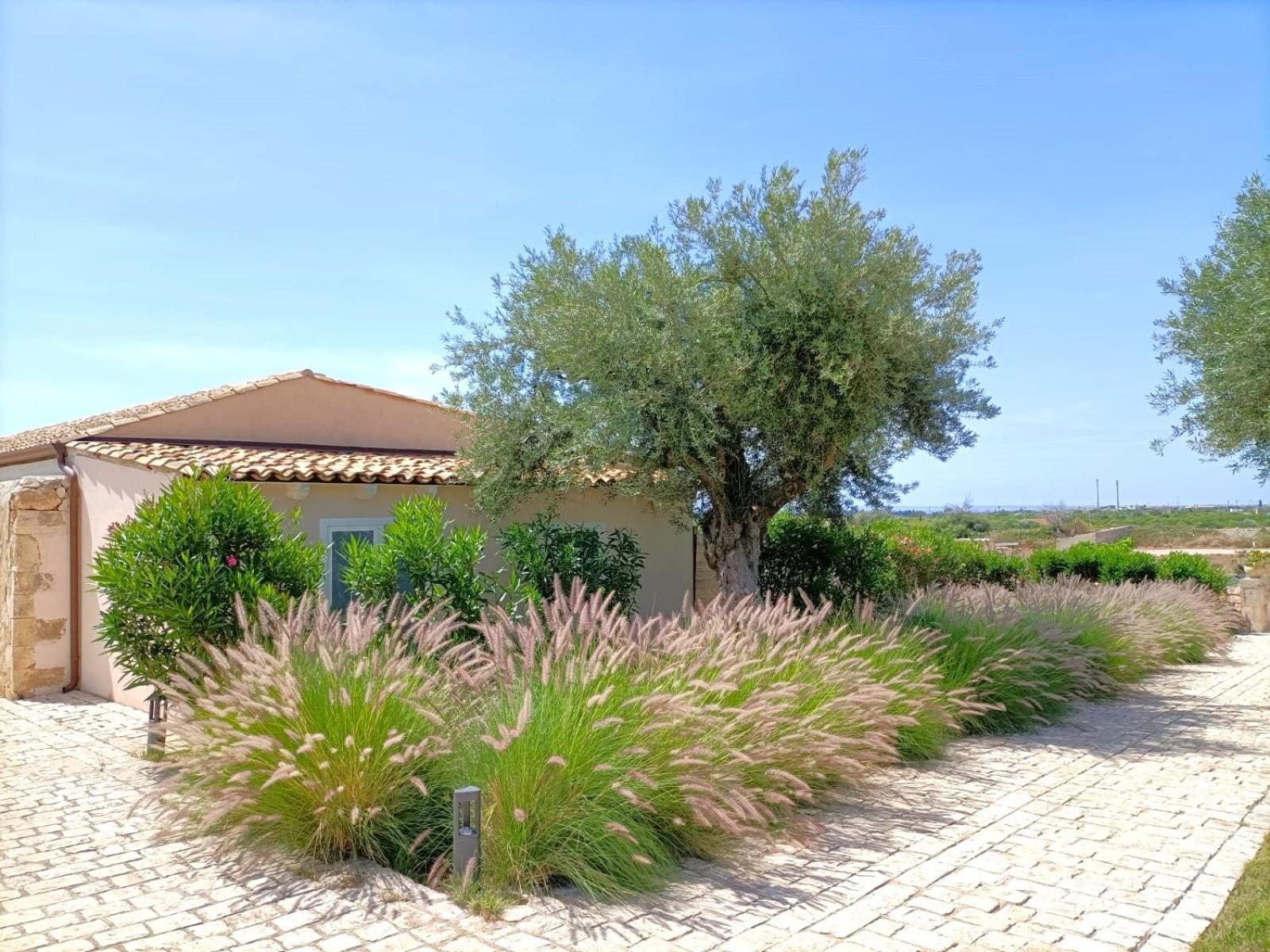Ballium Luxury Relais Avola Buitenkant foto